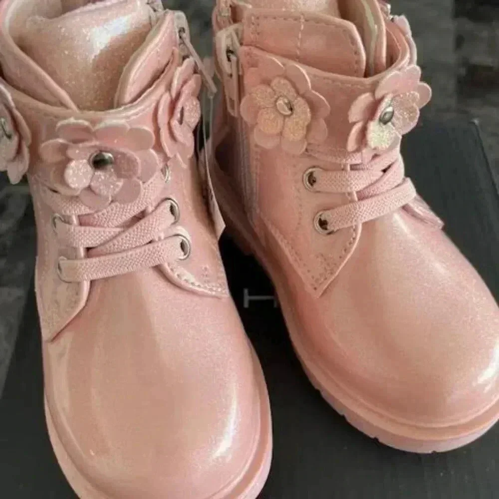 Tahari Toddler Girls Boots – Light Pink Floral Strap –Zip Up side Size 5